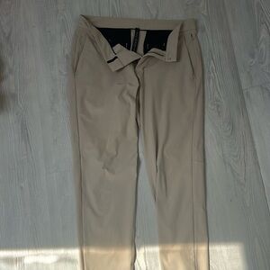Lululemon Men’s Pants - ABC Slim-Fit Trouser 33” Stretch Cotton VersaTwill